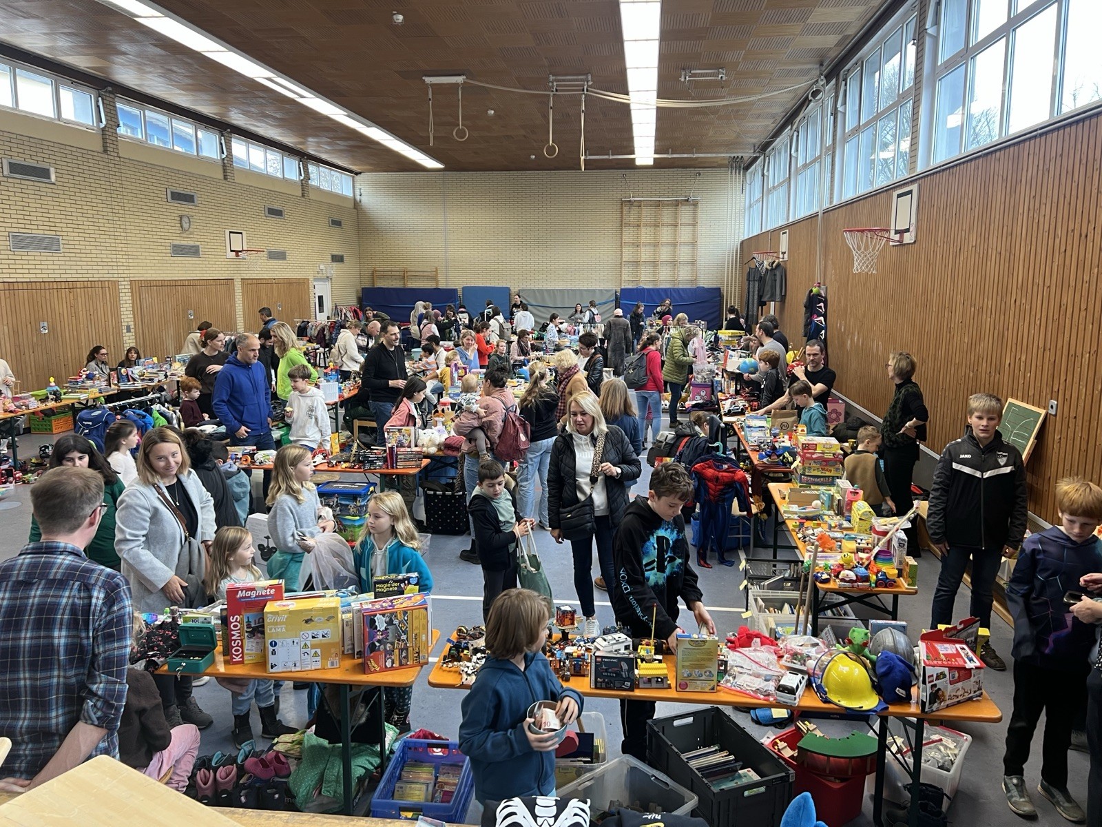 spielzeugflohmarkt-25.jpg